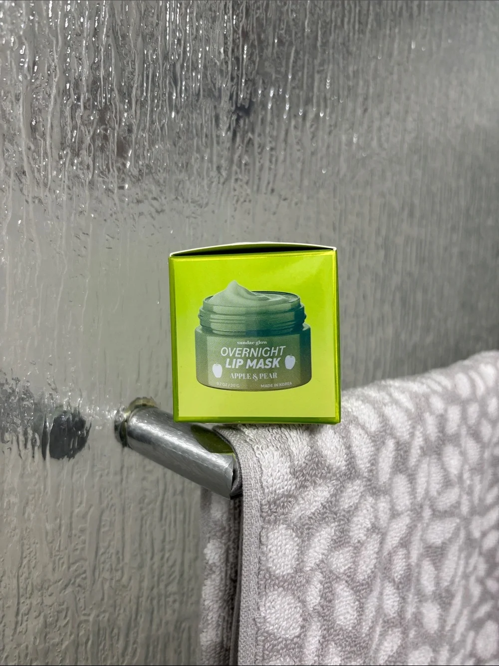 Sundae Glow hydrating overnight
